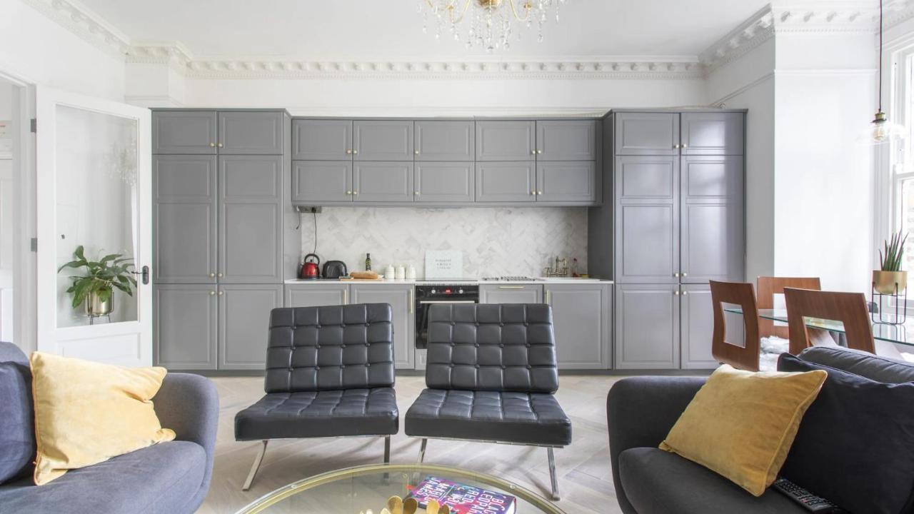 Stunning 4-bed In London-parking & Garden * London