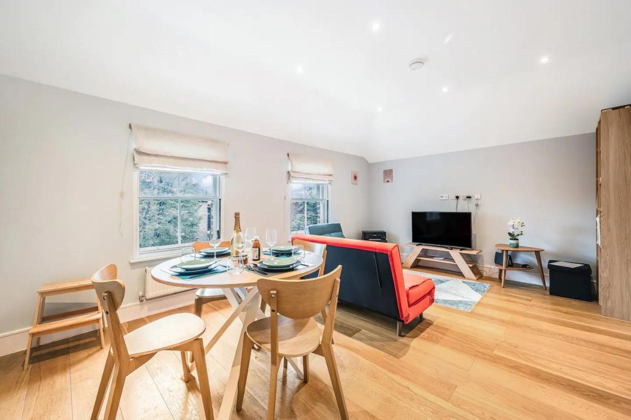 Apartment Pass The Keys Cosy Elegant Shepherds Bush Flat London