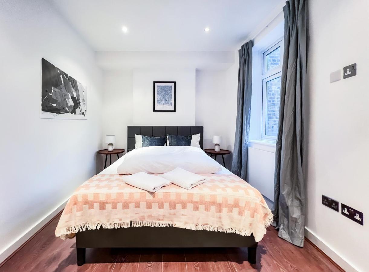 Prime Location Camden Luxury Sleeps 6 Lägenhet London