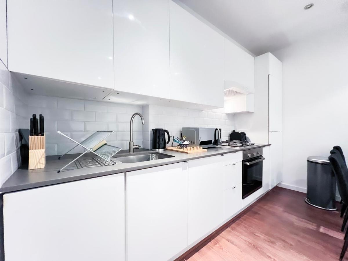 Prime Location Camden Luxury Sleeps 6 Lägenhet London