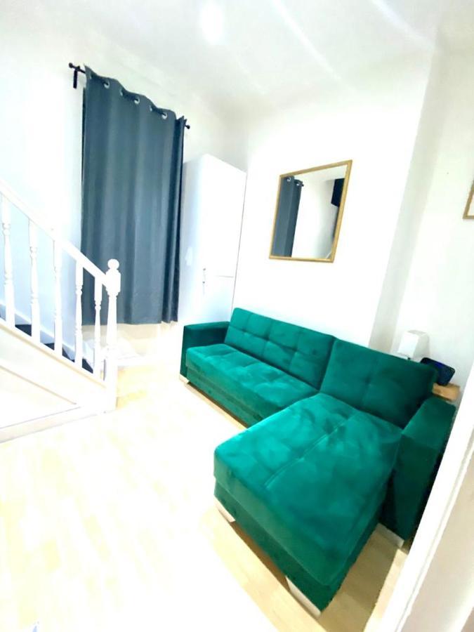 Lovely 3 Bedroom Property Next To Paddington Station Central Lägenhet