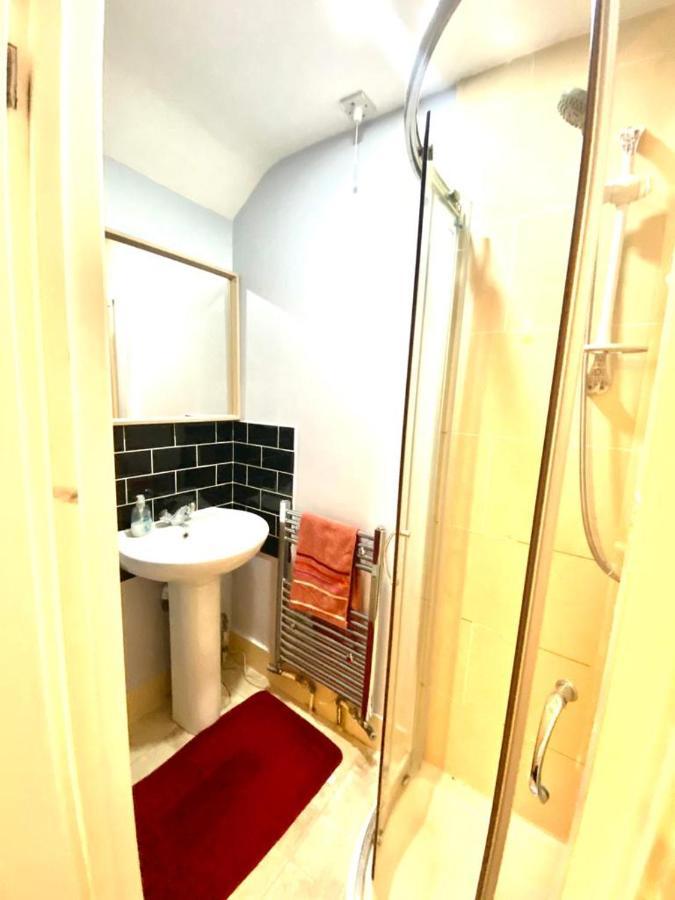 Lovely 3 Bedroom Property Next To Paddington Station Central Apartment