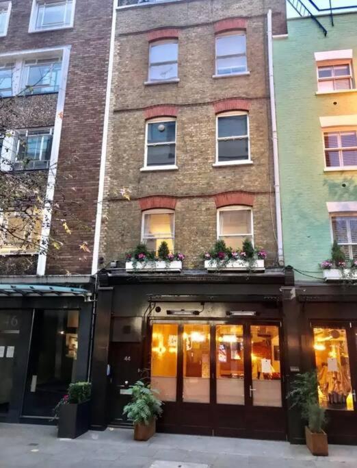 Chic Flat In Oxford Circus Appartement Londen