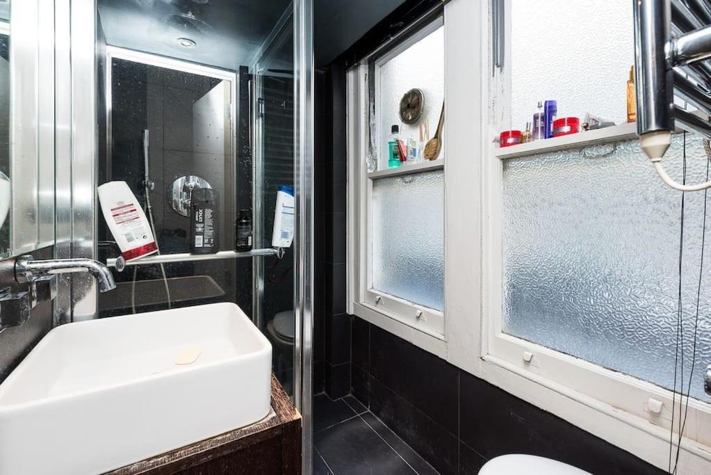 Chic Flat In Oxford Circus * Londen