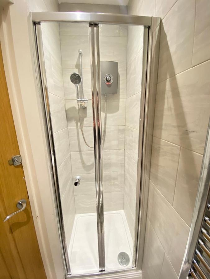 Gæstehus En-suite Near Stratford In A