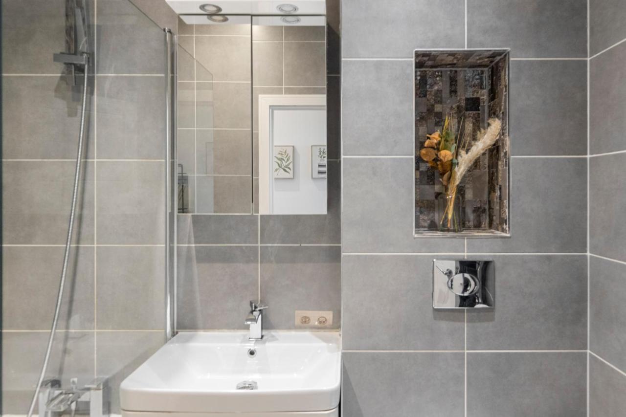 London's Cosy Gem * London