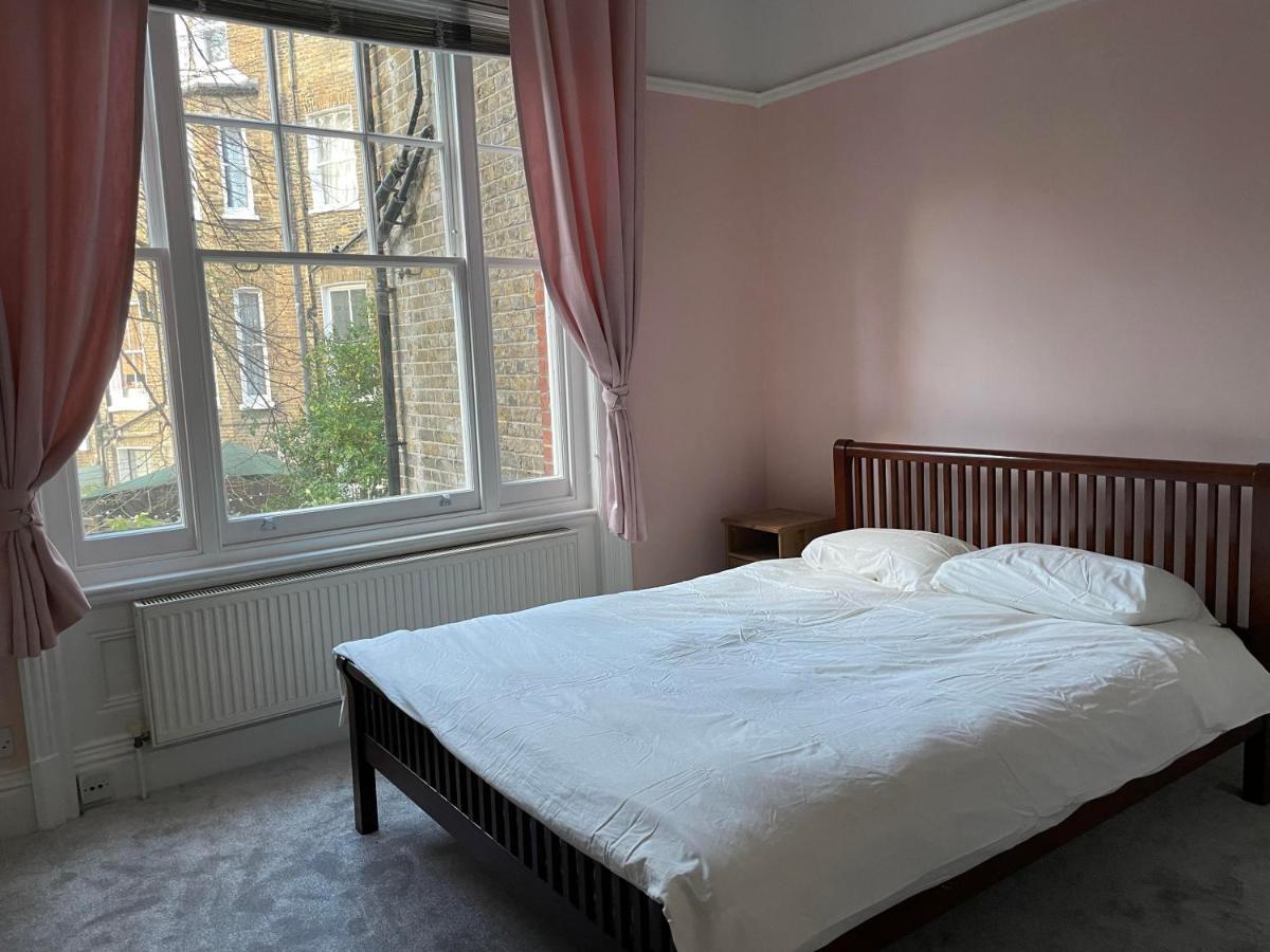 1 Bedroom In The Heart Of West Lejlighed London