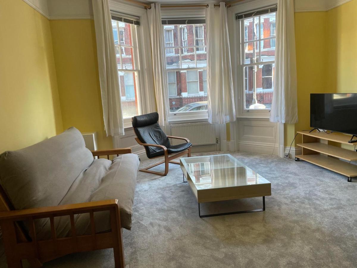 1 Bedroom In The Heart Of West Lejlighed