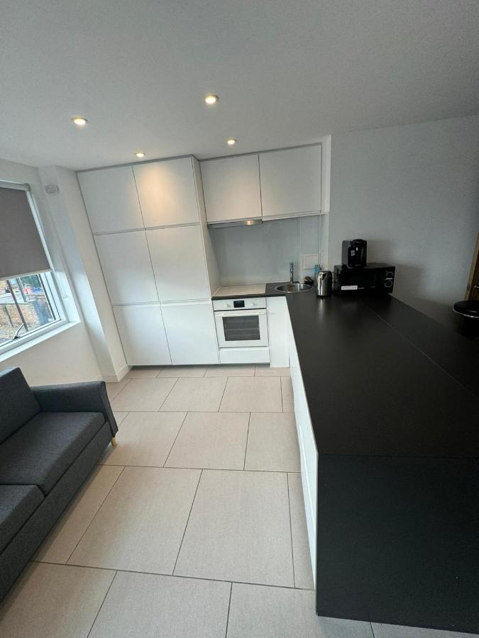 Two Bed In Clapham *