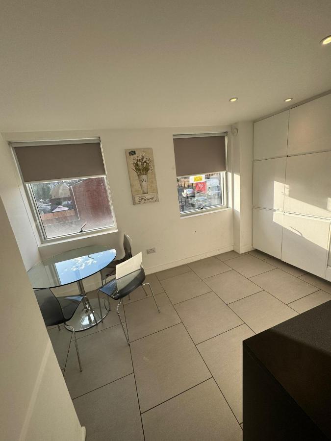 Leilighet Two Bed In Clapham London