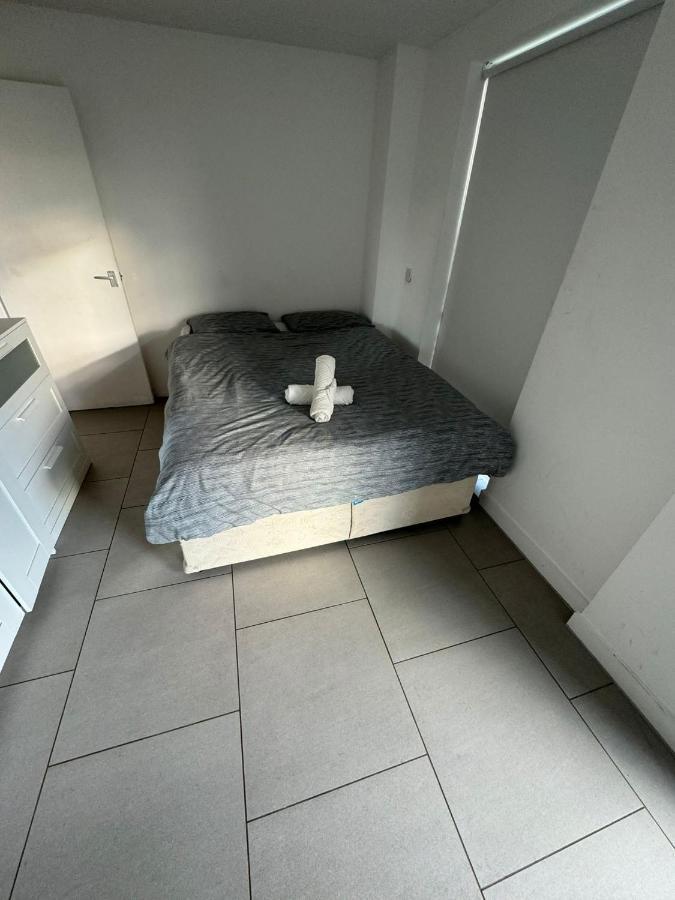 Leilighet Two Bed In Clapham London