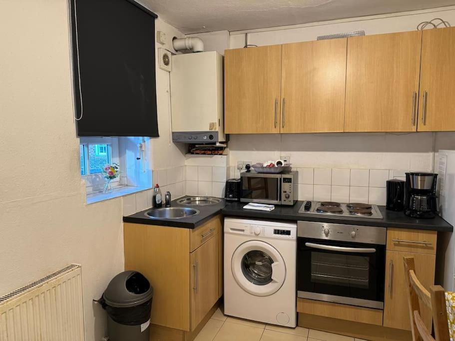 Vauxhall 1-bedroom Entire Lägenhet *