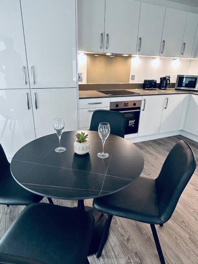 Luxury 2 Bedroom - Canning Town Leilighet