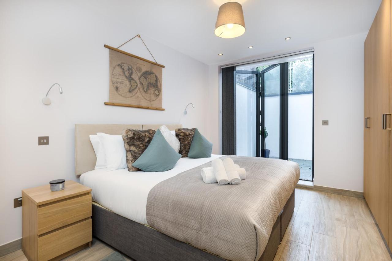 Appartamento Luxurious 2 King-size Bed Flat With Patio Londra