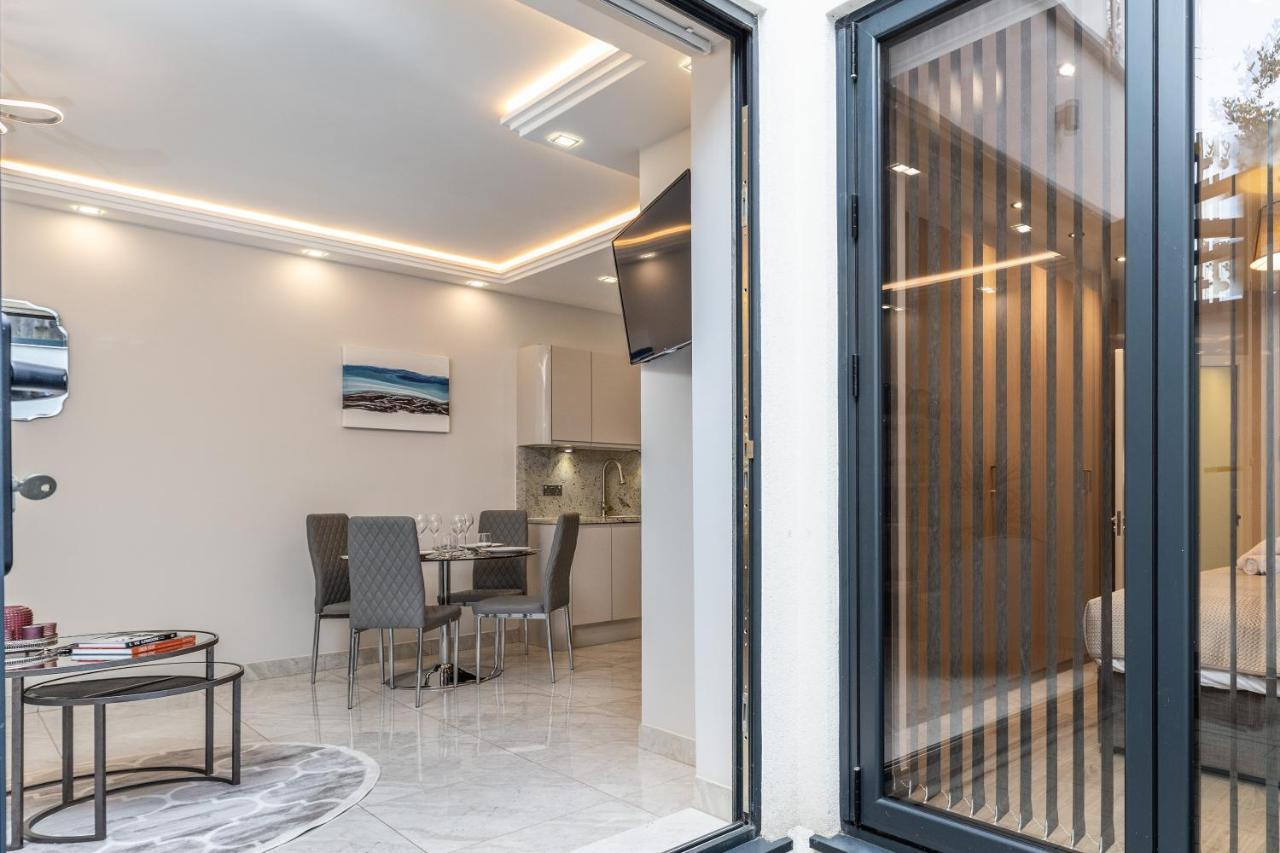 Luxurious 2 King-size Bed Flat With Patio Londra