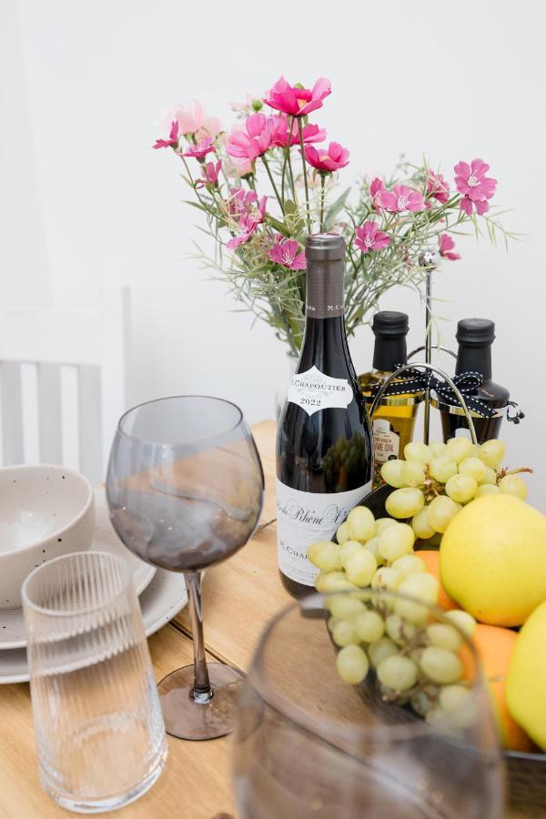 Charming In The Heart Of Pimlico Apartment