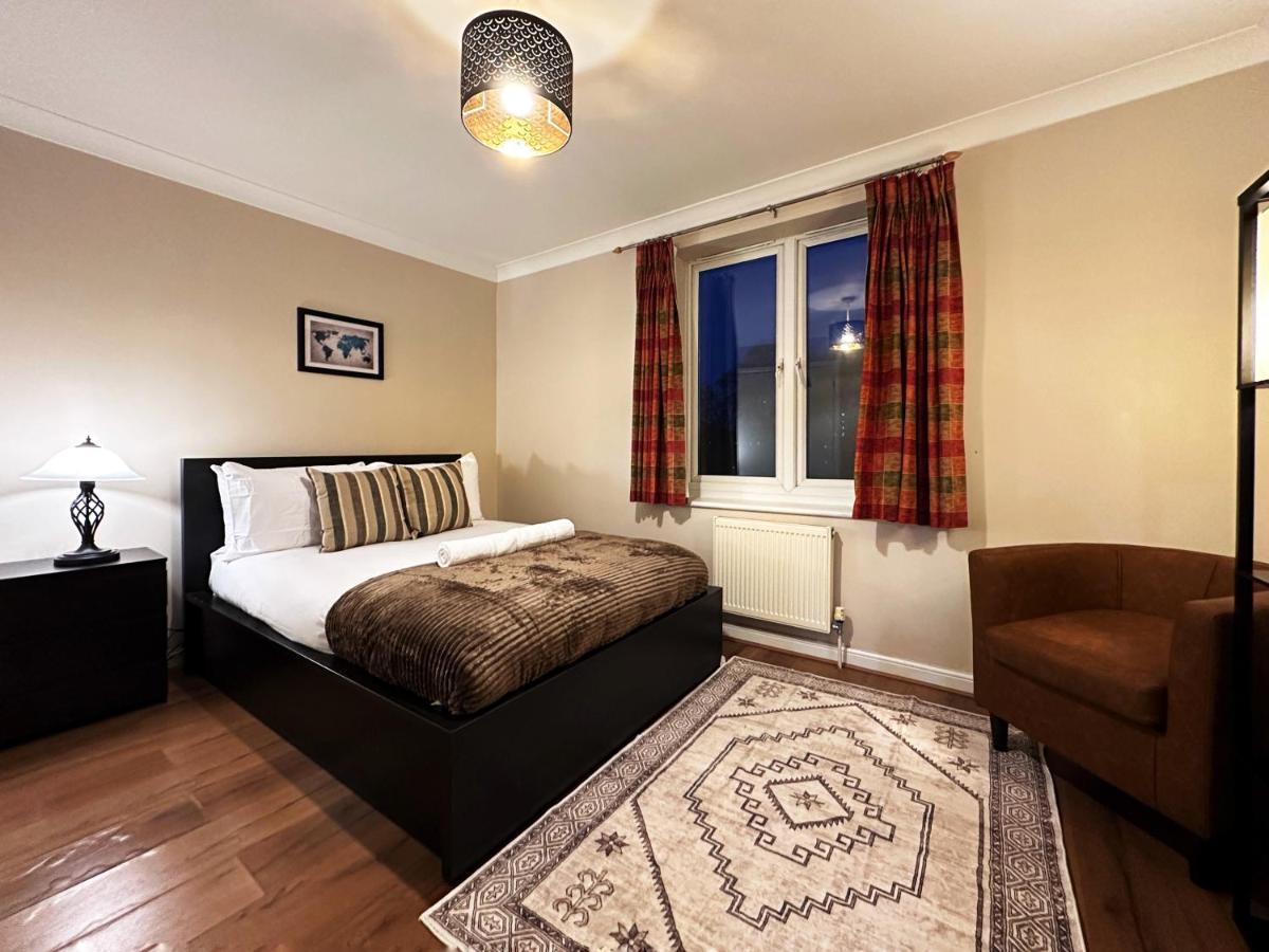 Tina Place In Tower Hill - 2 Double Beds, Max 4 People, Great Location In Lägenhet *