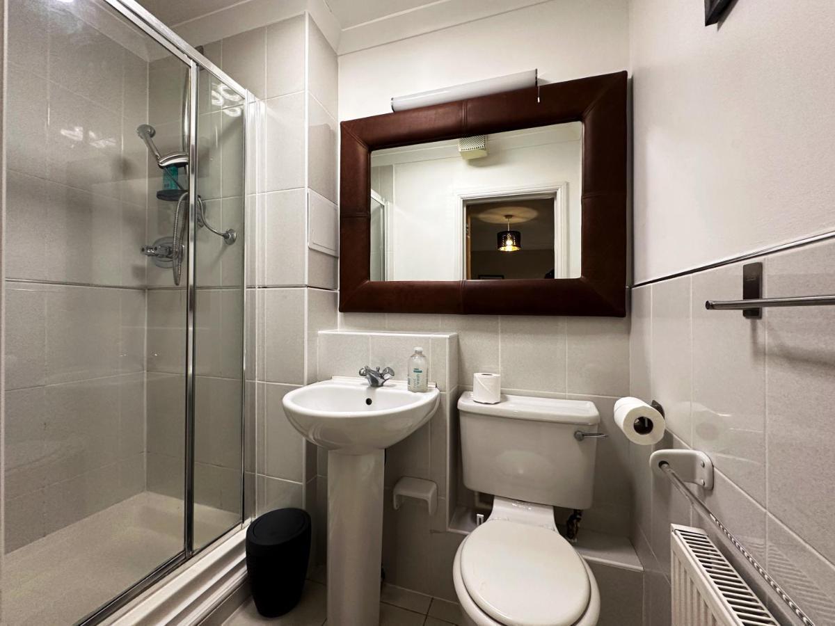 Tina Place In Tower Hill - 2 Double Beds, Max 4 People, Great Location In Lägenhet