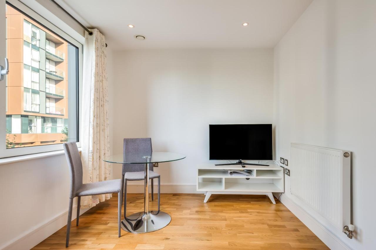 Mysquare Comfy Studio Apartment In Canary Wharf London * Londra