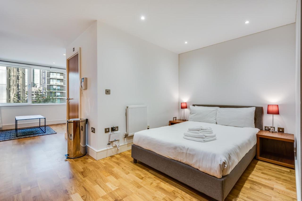 Appartamento Mysquare Comfy Studio Apartment In Canary Wharf London