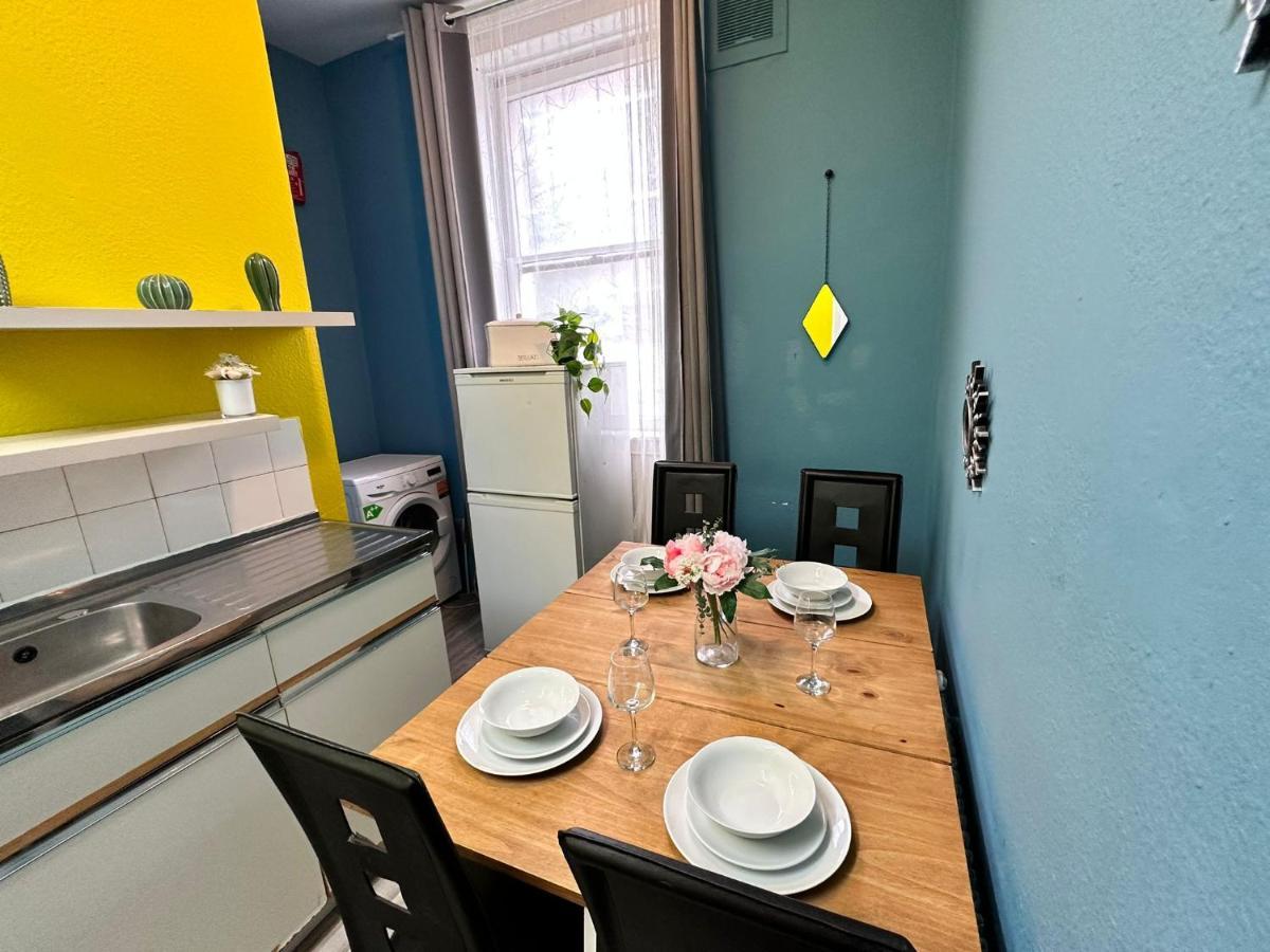 Budget 2-bedroom In Leilighet