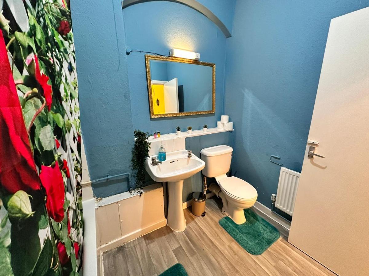 Budget 2-bedroom In Leilighet London