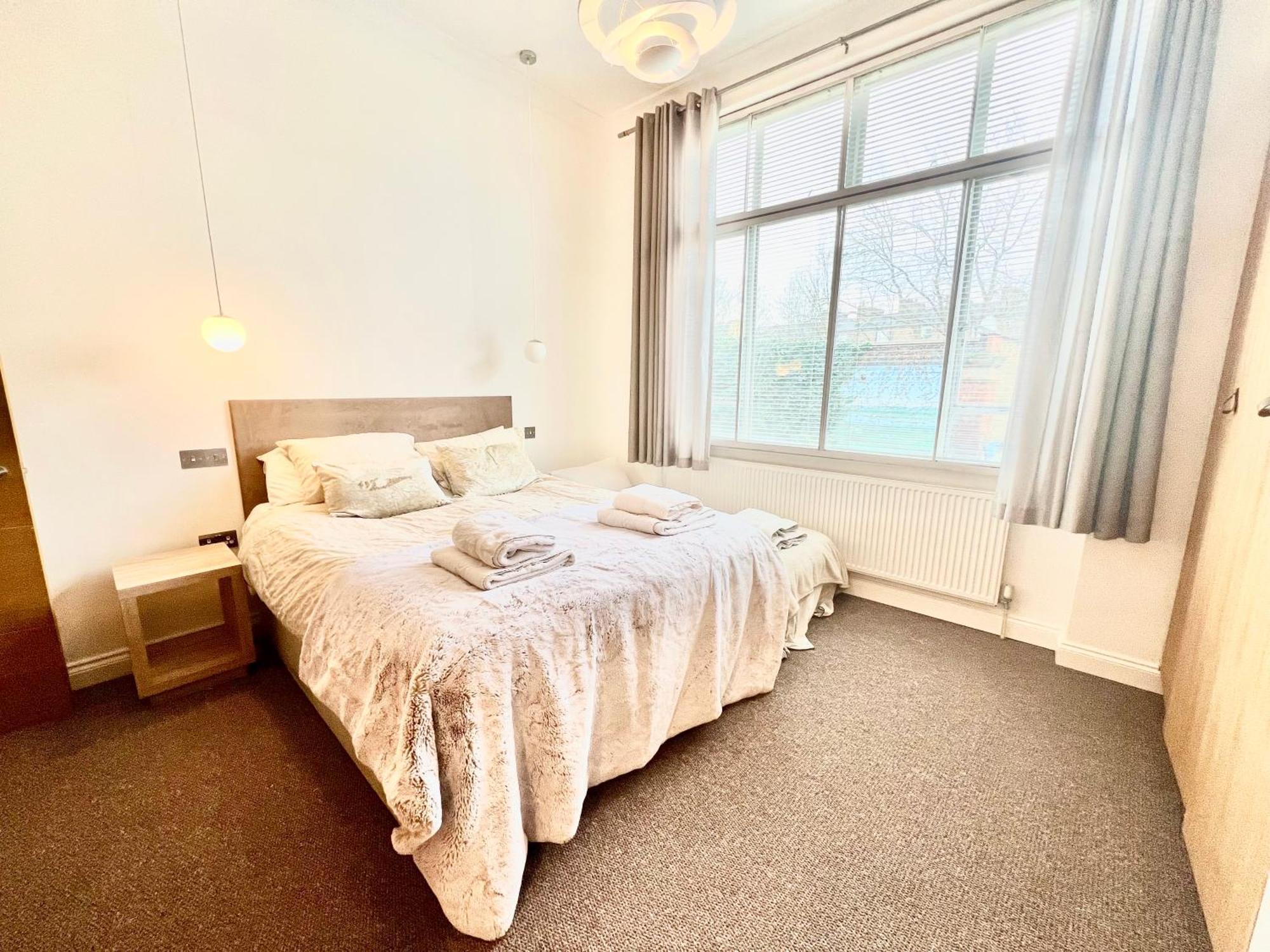 Stylish 2br Designer Flat Holland Park Appartamento *