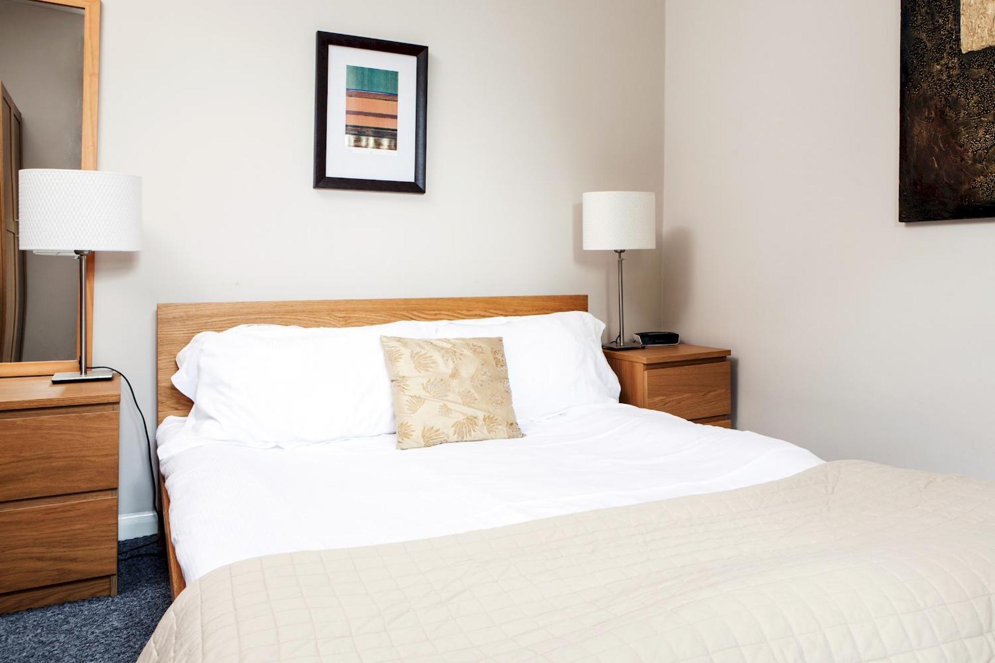 Madison Hill - Bedford Hill 1 - One Bedroom Flat *