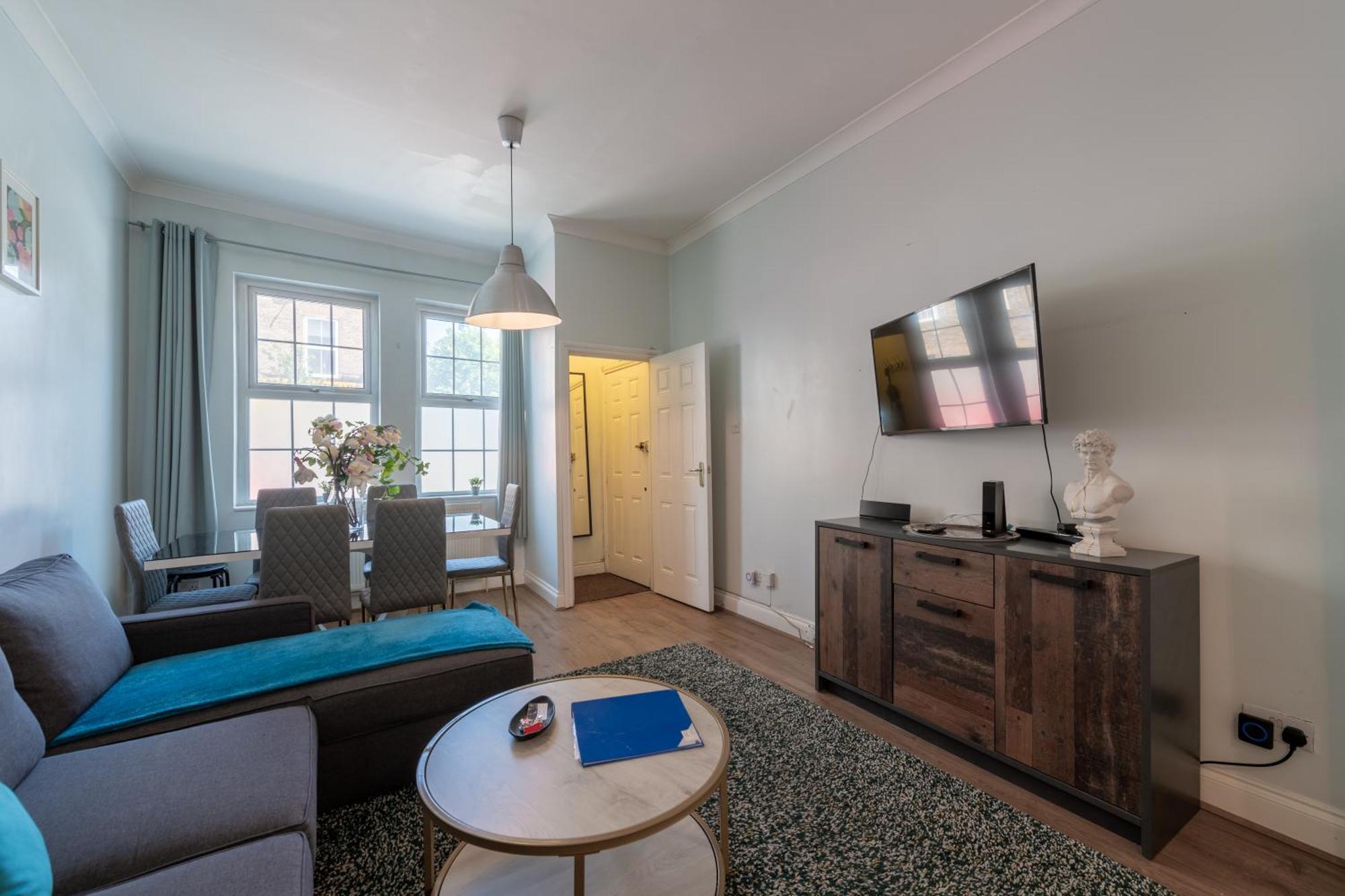 Spacious Comfy 2br Flat Lejlighed London