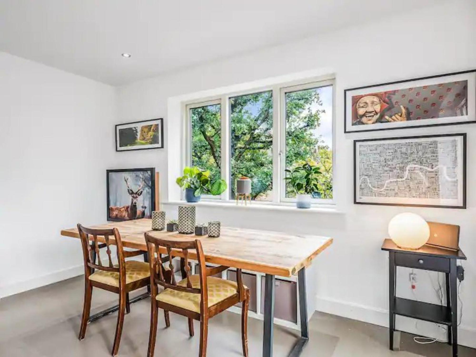Pass The Keys Modern Terrace In Putney Apartment