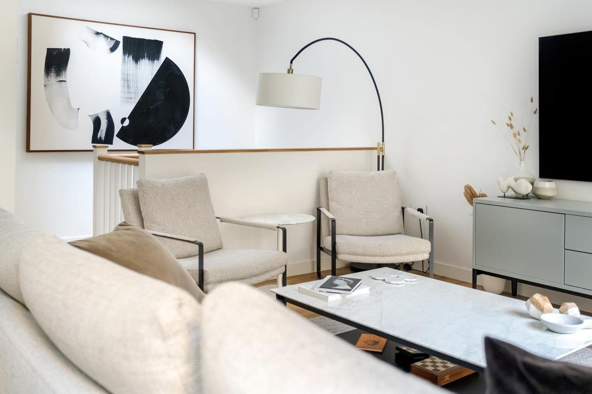 Luxury Mayfair Townhouse With Ac 3br 3ba Semesterbostad