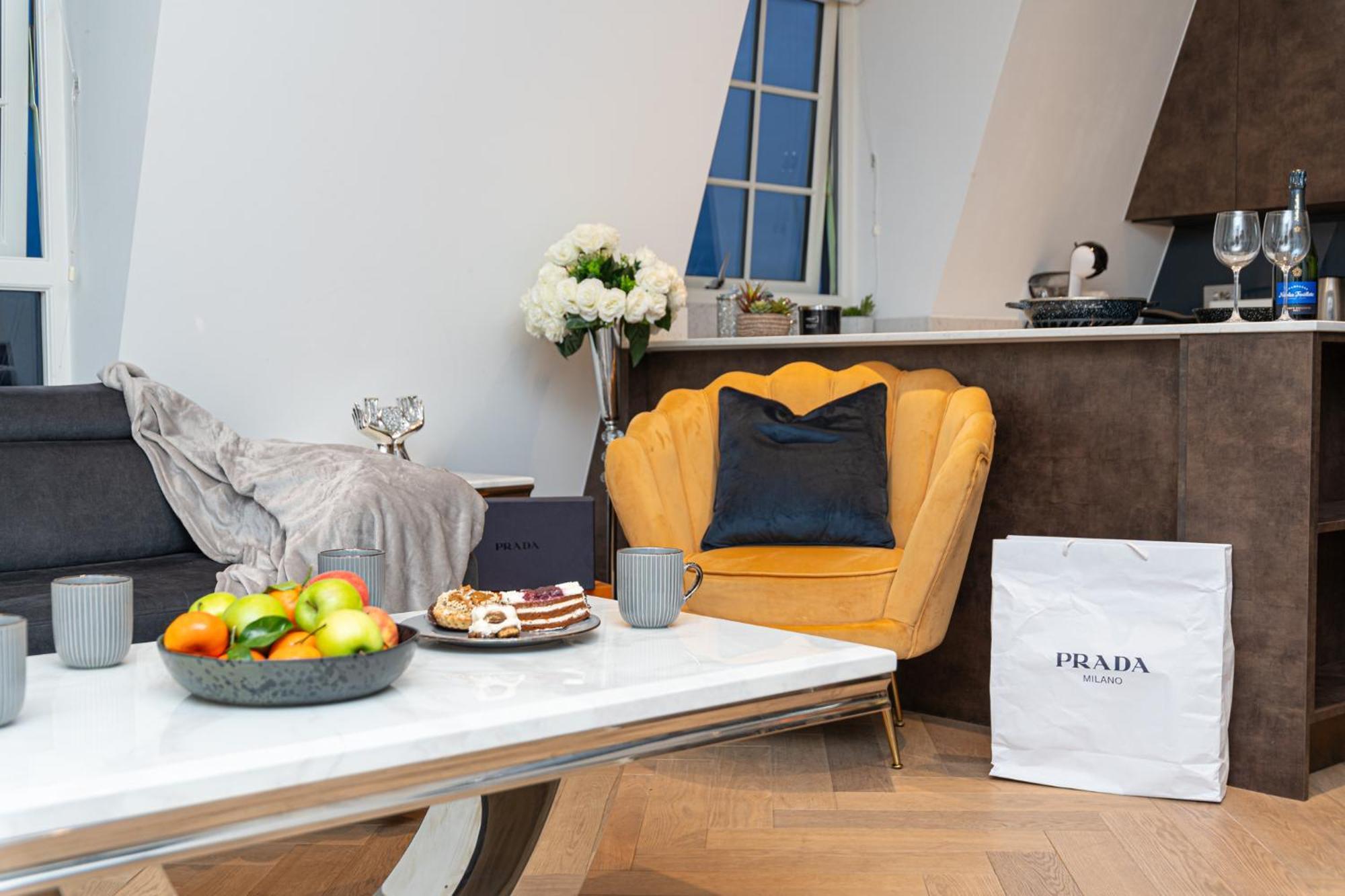 Spectacular 2-bedroom Penthouse In Marble Arch 75 Lägenhet *