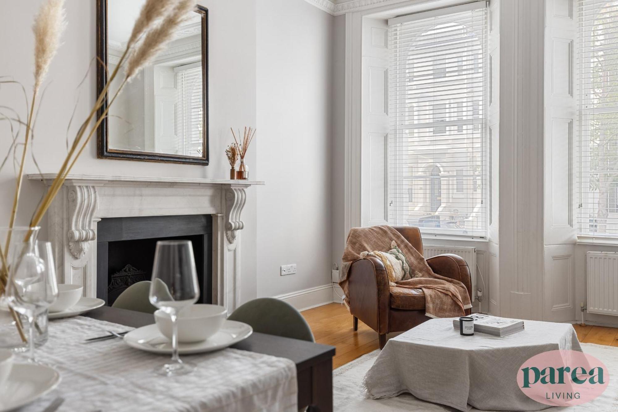 Appartamento Parea Living - Notting Hill, Stylish 1-bedroom Flat, Private Gardens, Remote Working Londra
