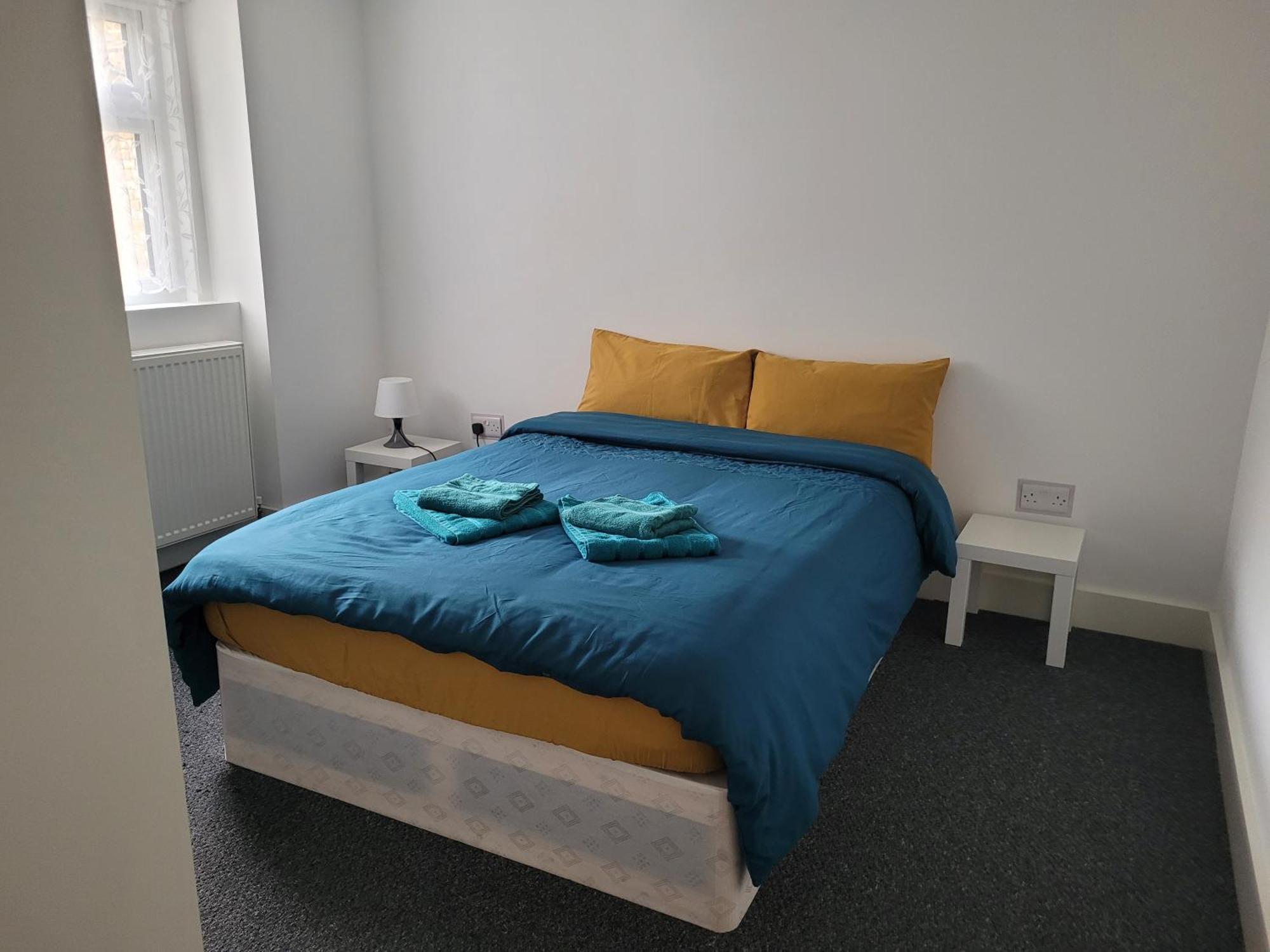 Lovely 2-bed Fully Refurbished House In Ferienhaus London