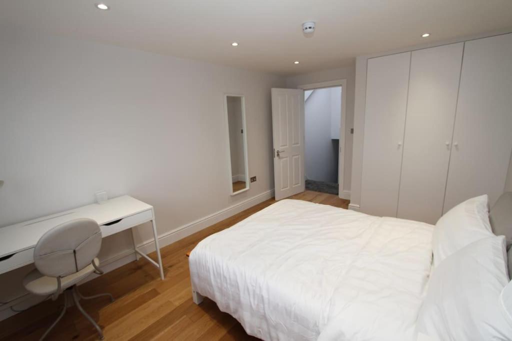 Apartment Amazing Loft One Bedroom - E17 Village
