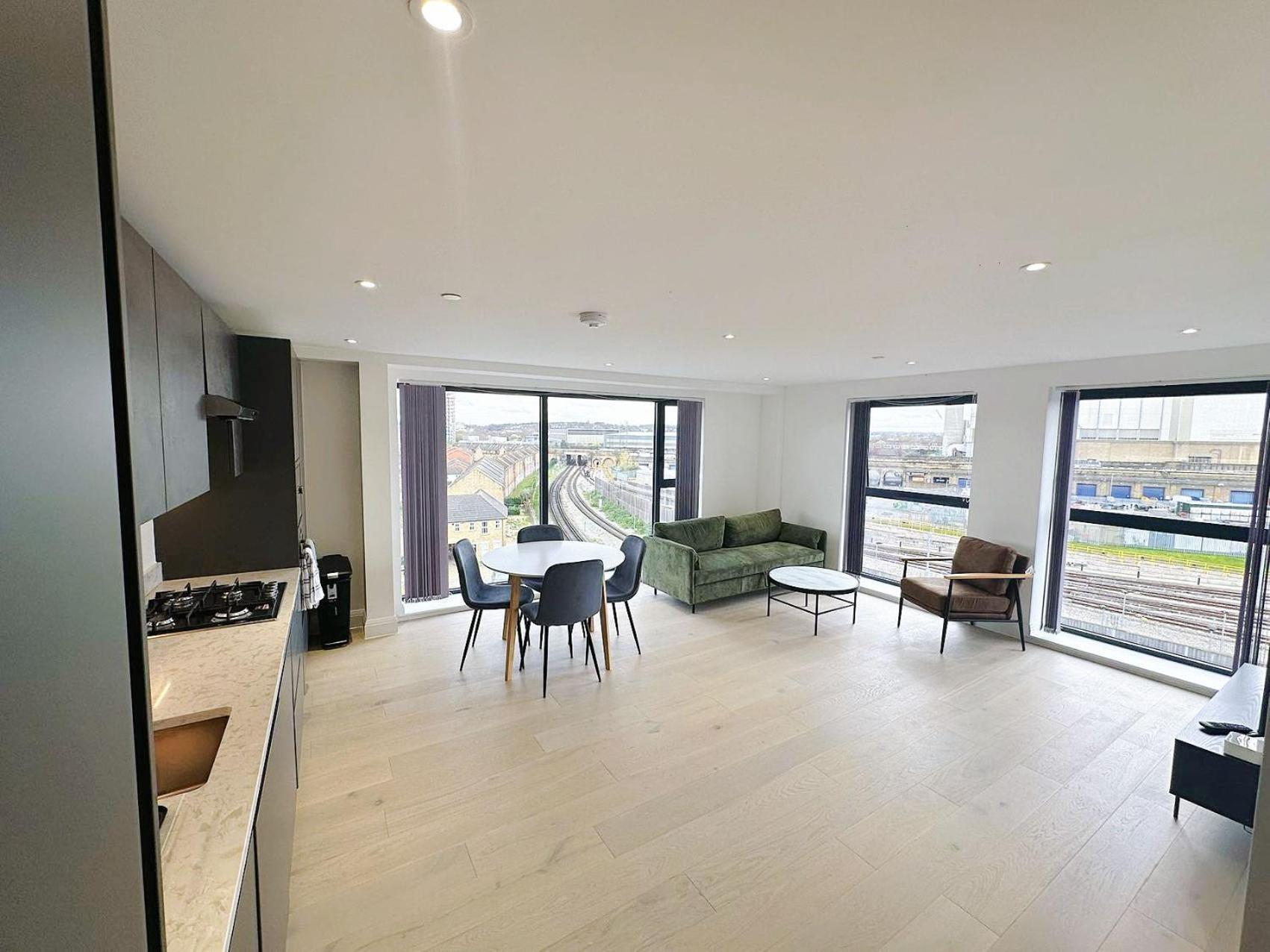 Luxury Modern Flat Near Center Appartement