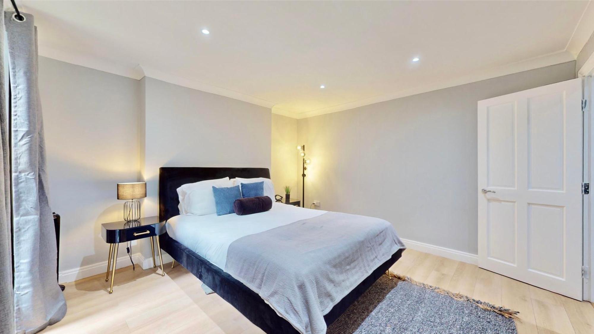 Tube & Notting Hill Nearby - Garden Flat Haven * Londres