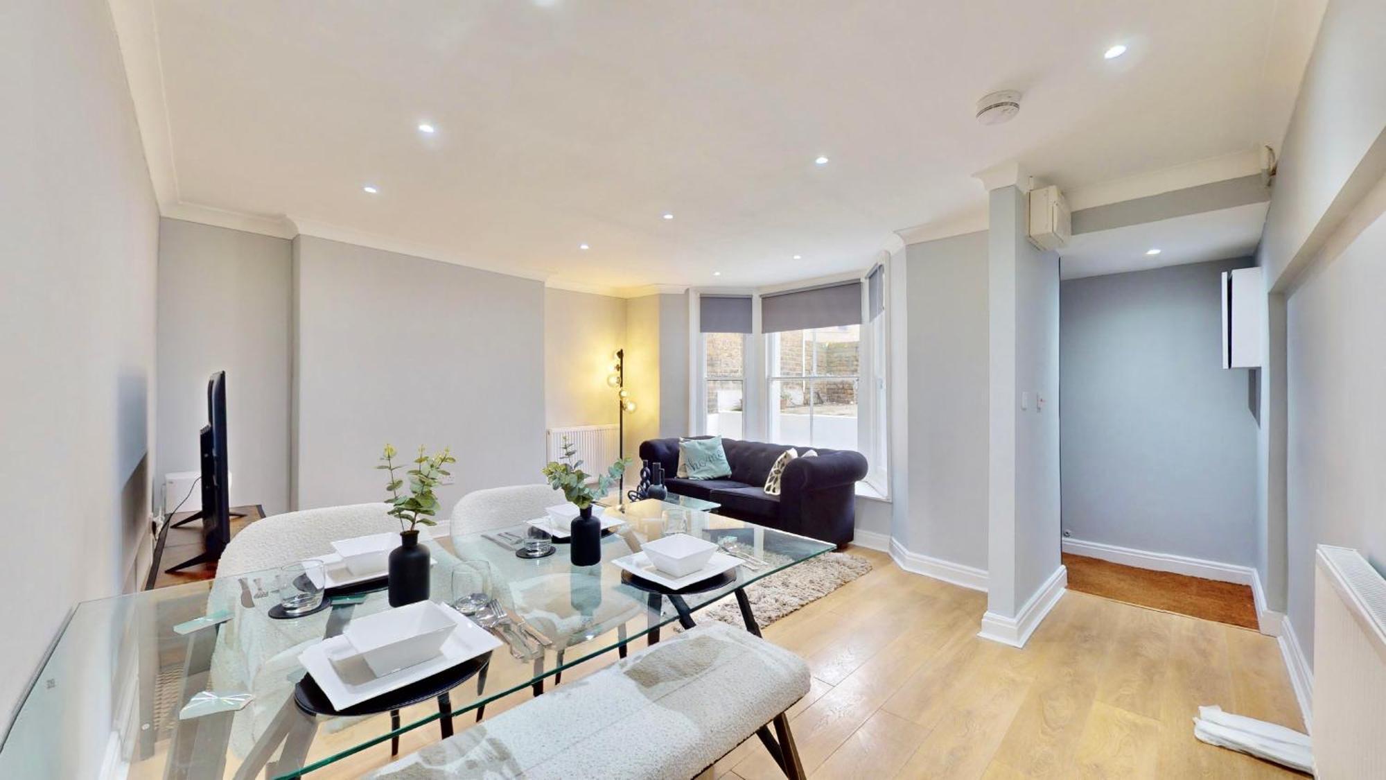 Tube & Notting Hill Nearby - Garden Flat Haven * Londres