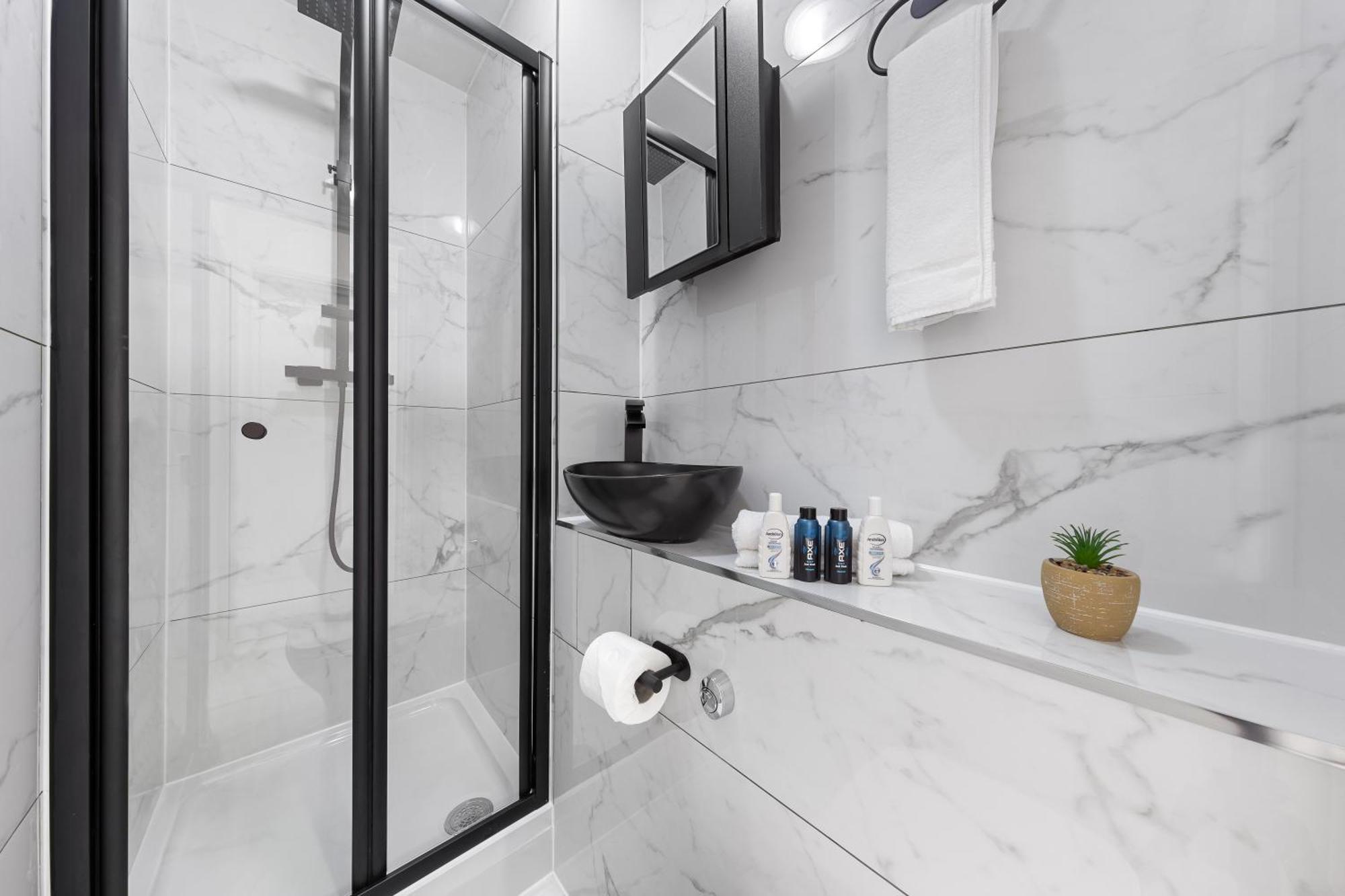 Modern 2 Bedroom Flat - Near Primrose Hill, Camden Market, Regent's Park - Good Links To Kings Cross, Euston, Finchley Road Station - Nw3 Lejlighed
