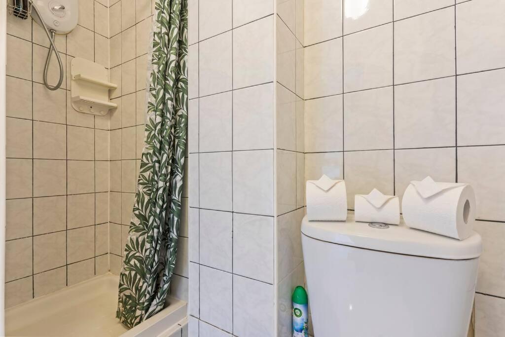 1-bedroom With Free Private Parking - Canary Wharf