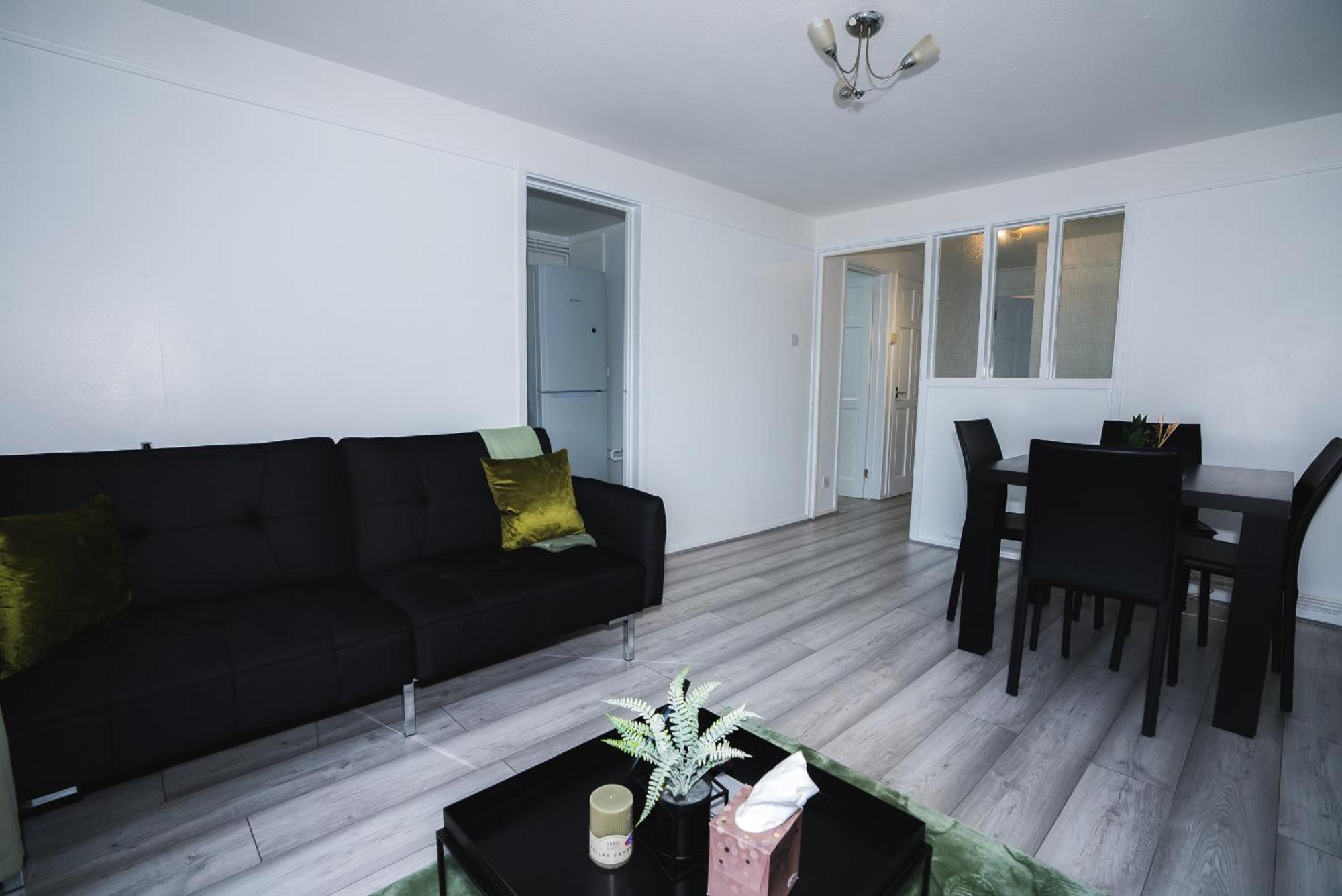 1 Bed Flat Tottenham Hale N17 * London