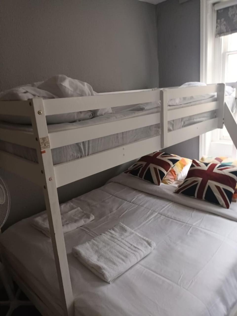 493 Guest house *