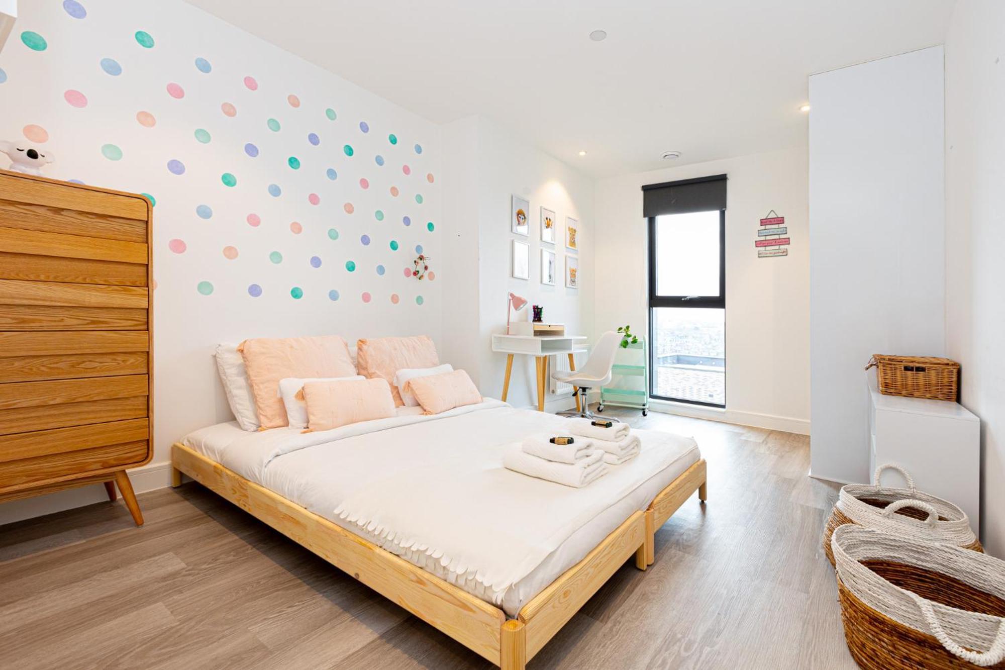Lejlighed Sensational 2br Wviews & Balcony In Wandsworth *