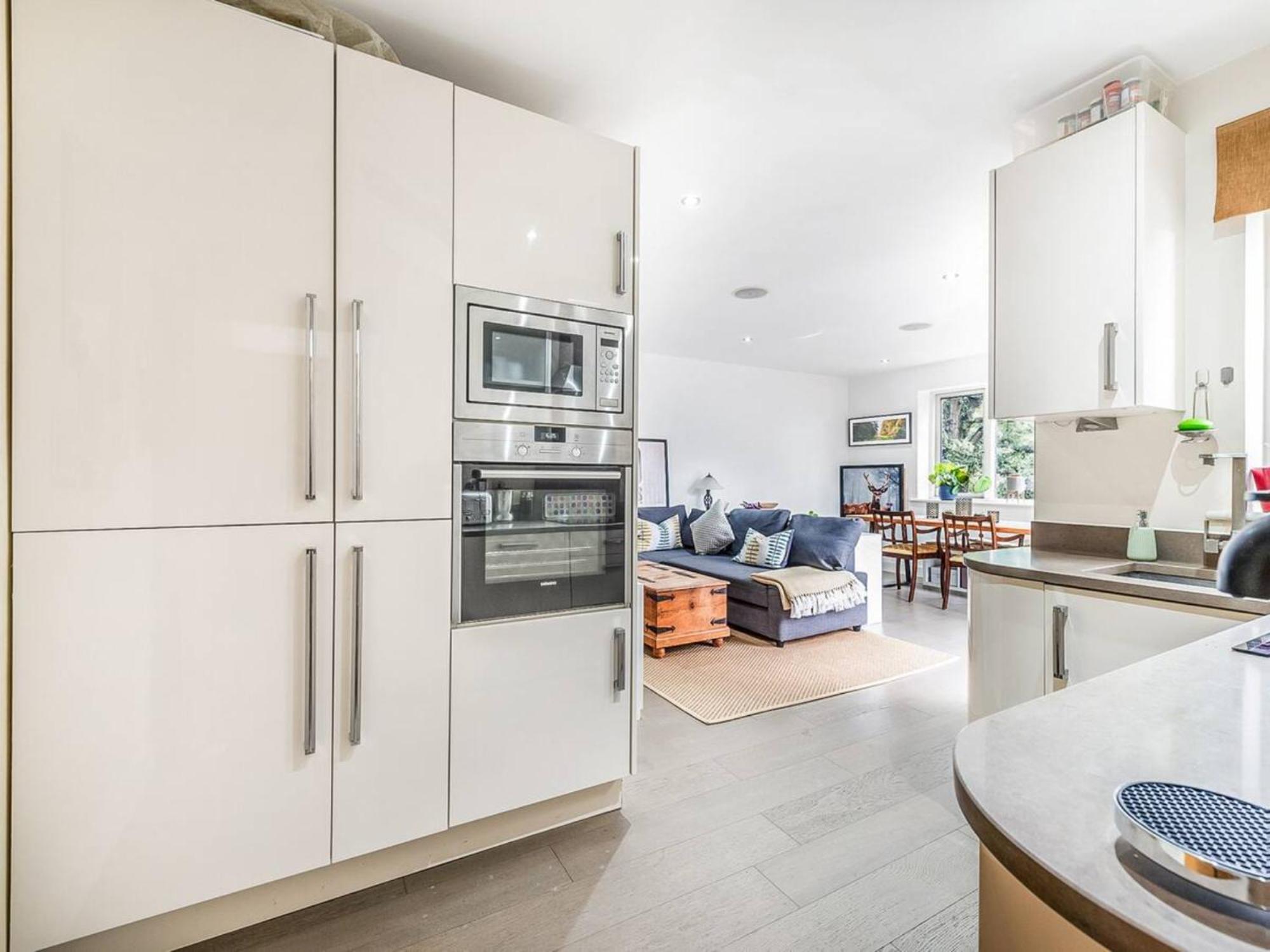 Pass The Keys Modern Terrace In Putney London
