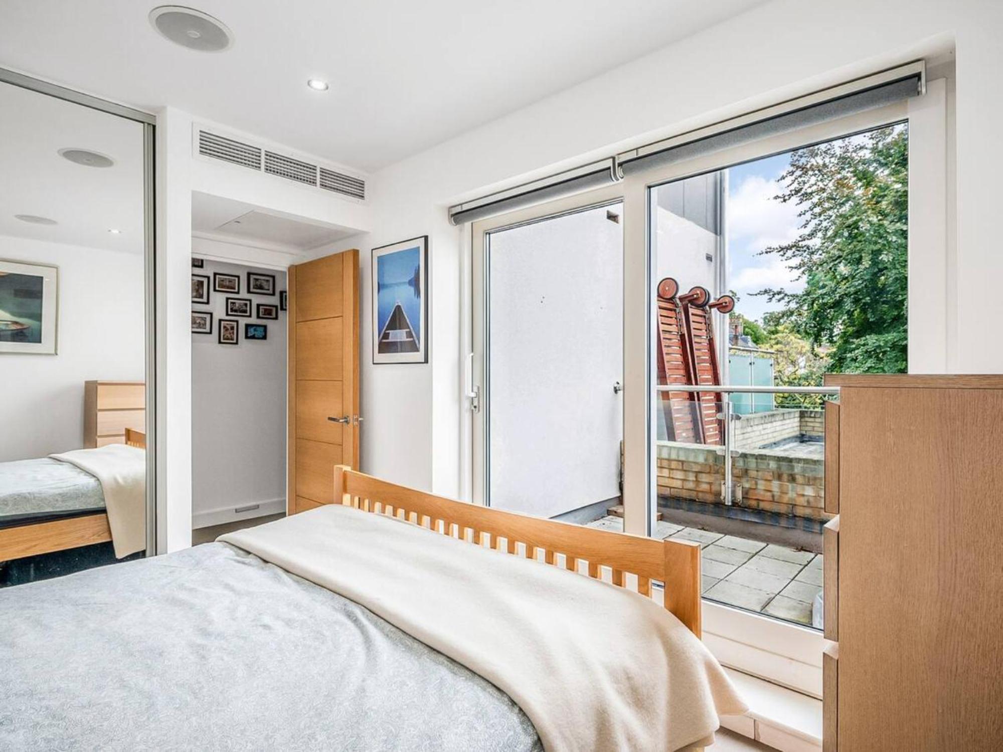 Apartment Pass The Keys Modern Terrace In Putney *