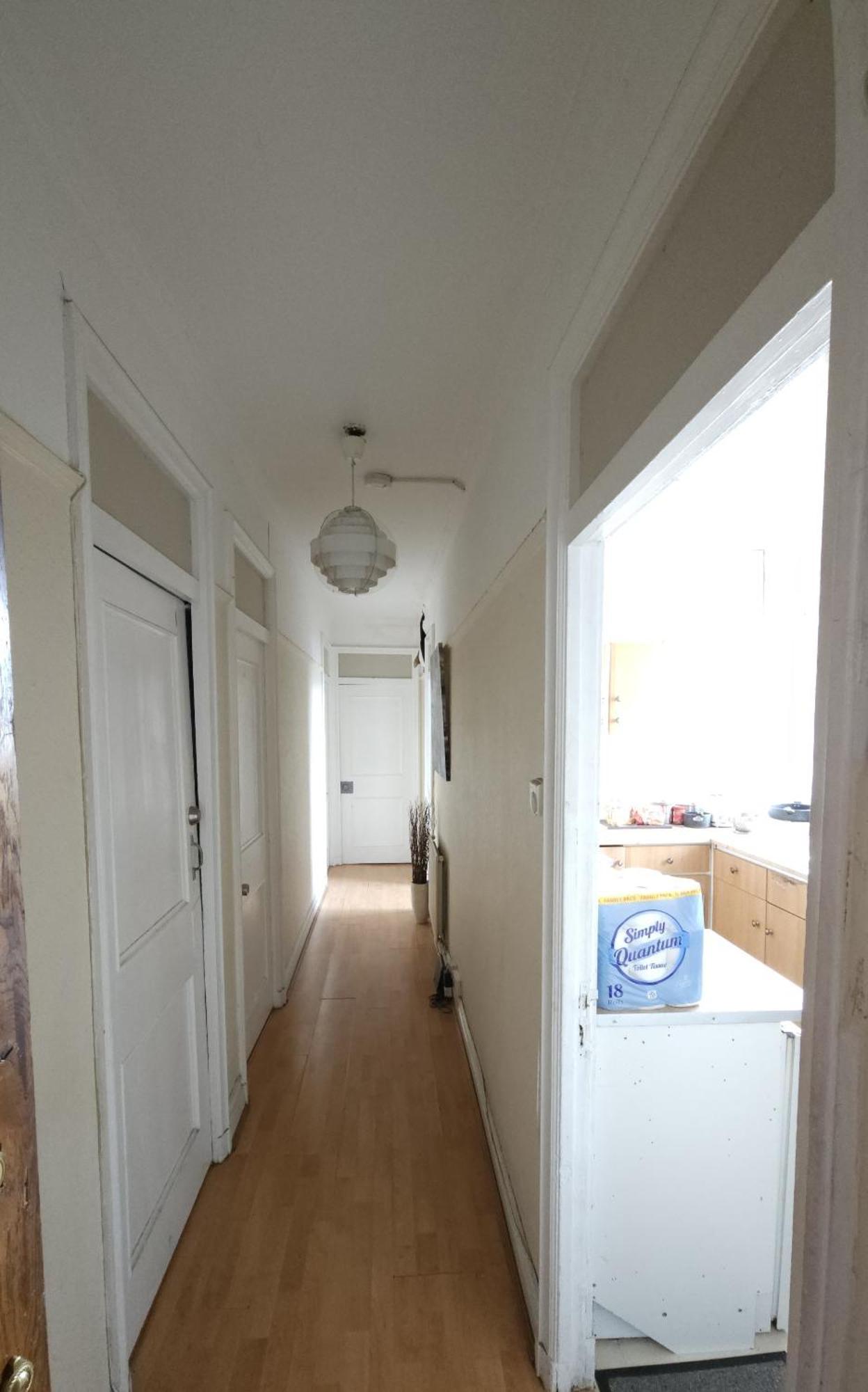 Edgware Station Apartment
