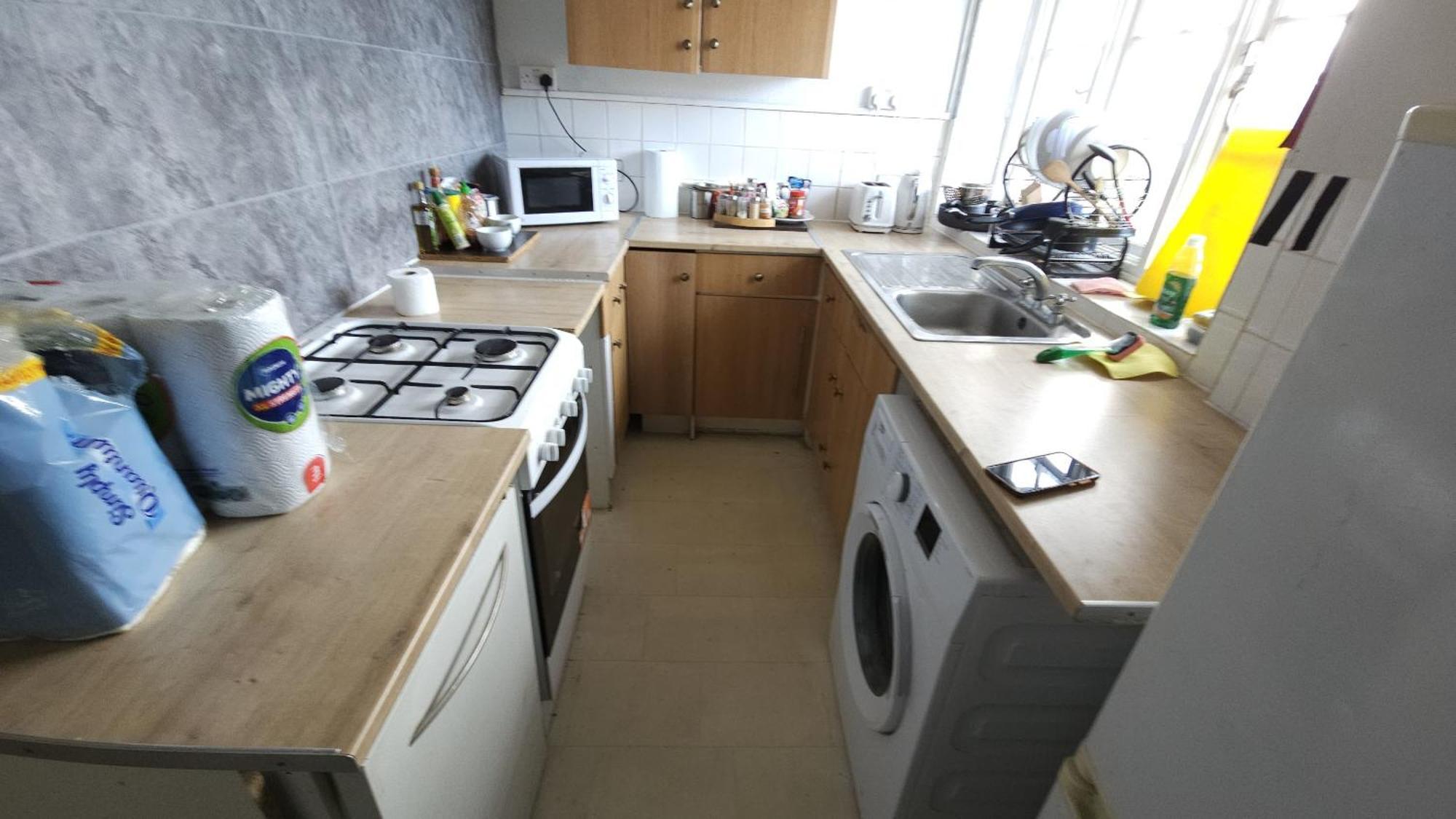 Apartment Edgware Station London