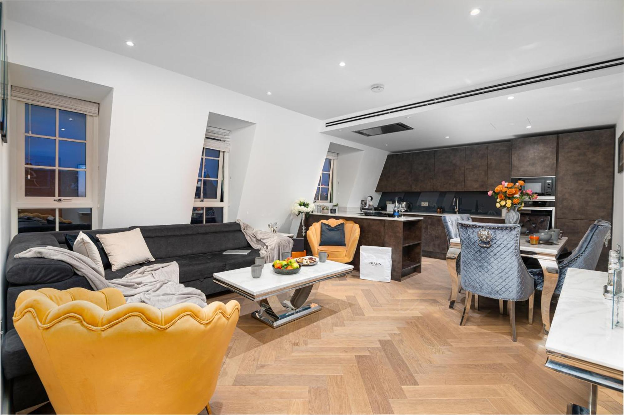 Spectacular 2-bedroom Penthouse In Marble Arch 75 *