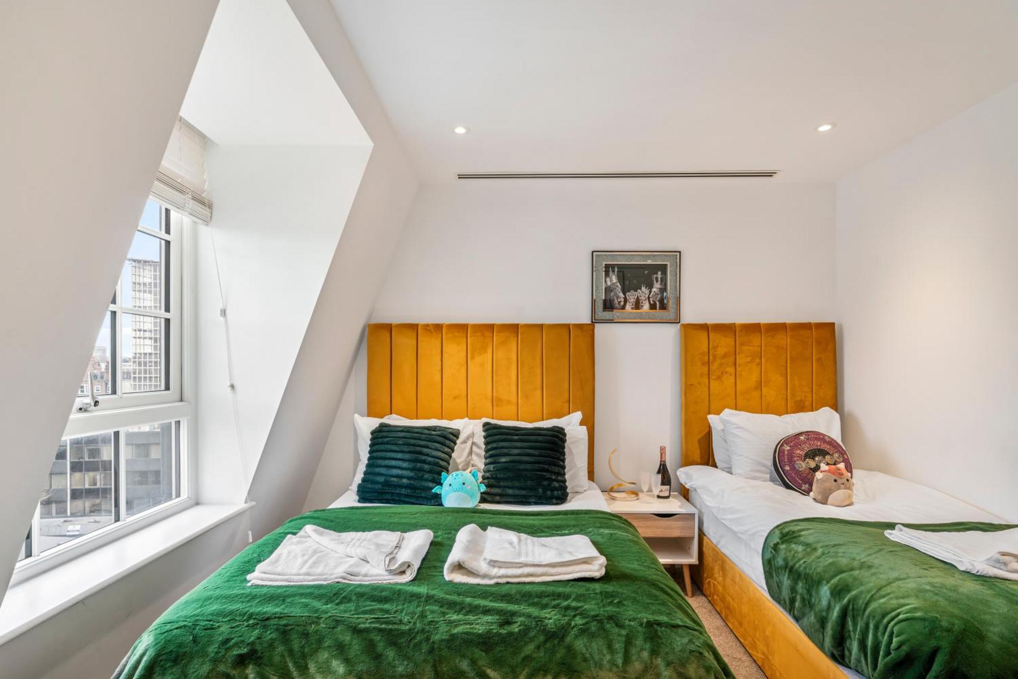 Spectacular 2-bedroom Penthouse In Marble Arch 75 * London