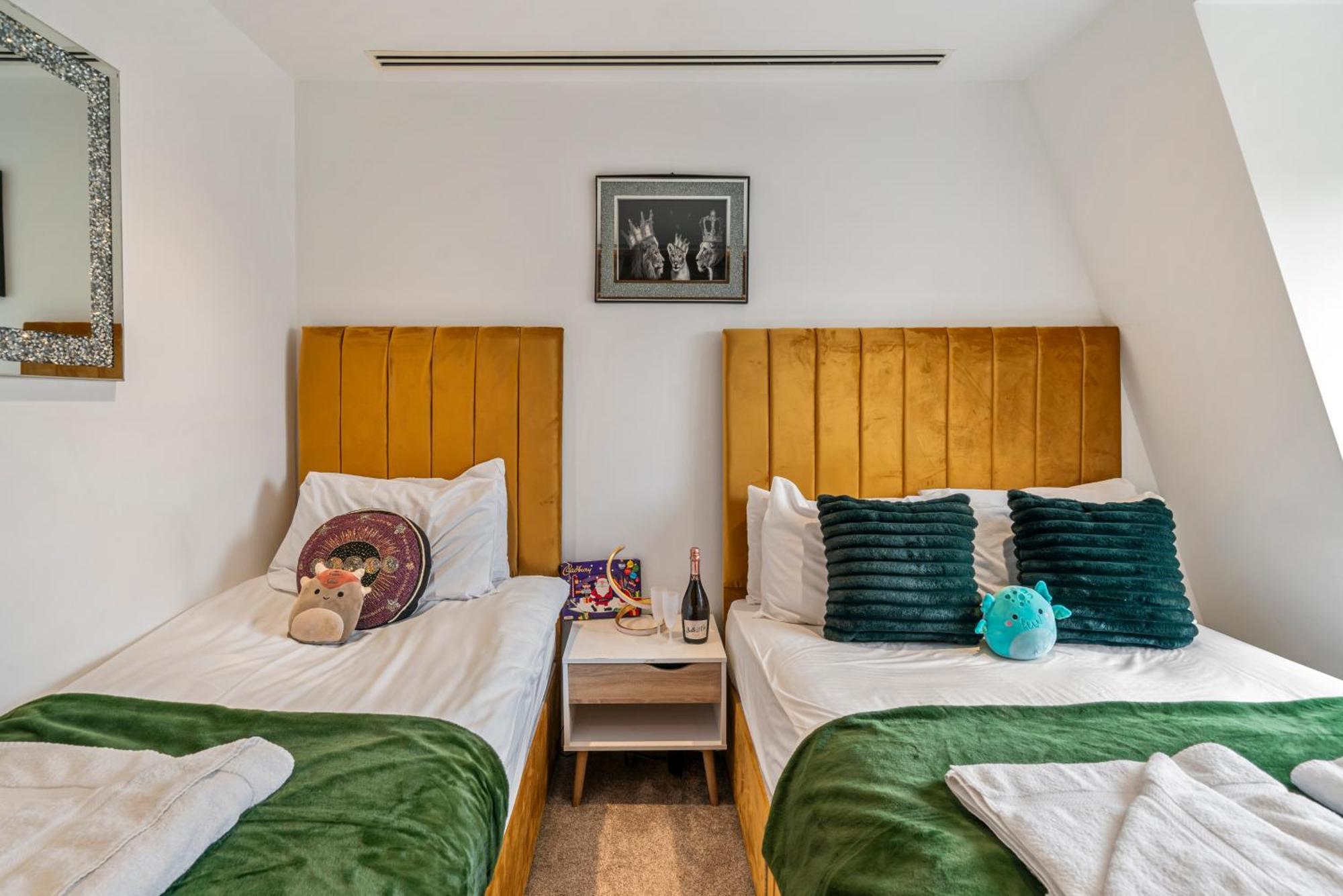 Spectacular 2-bedroom Penthouse In Marble Arch 75 London